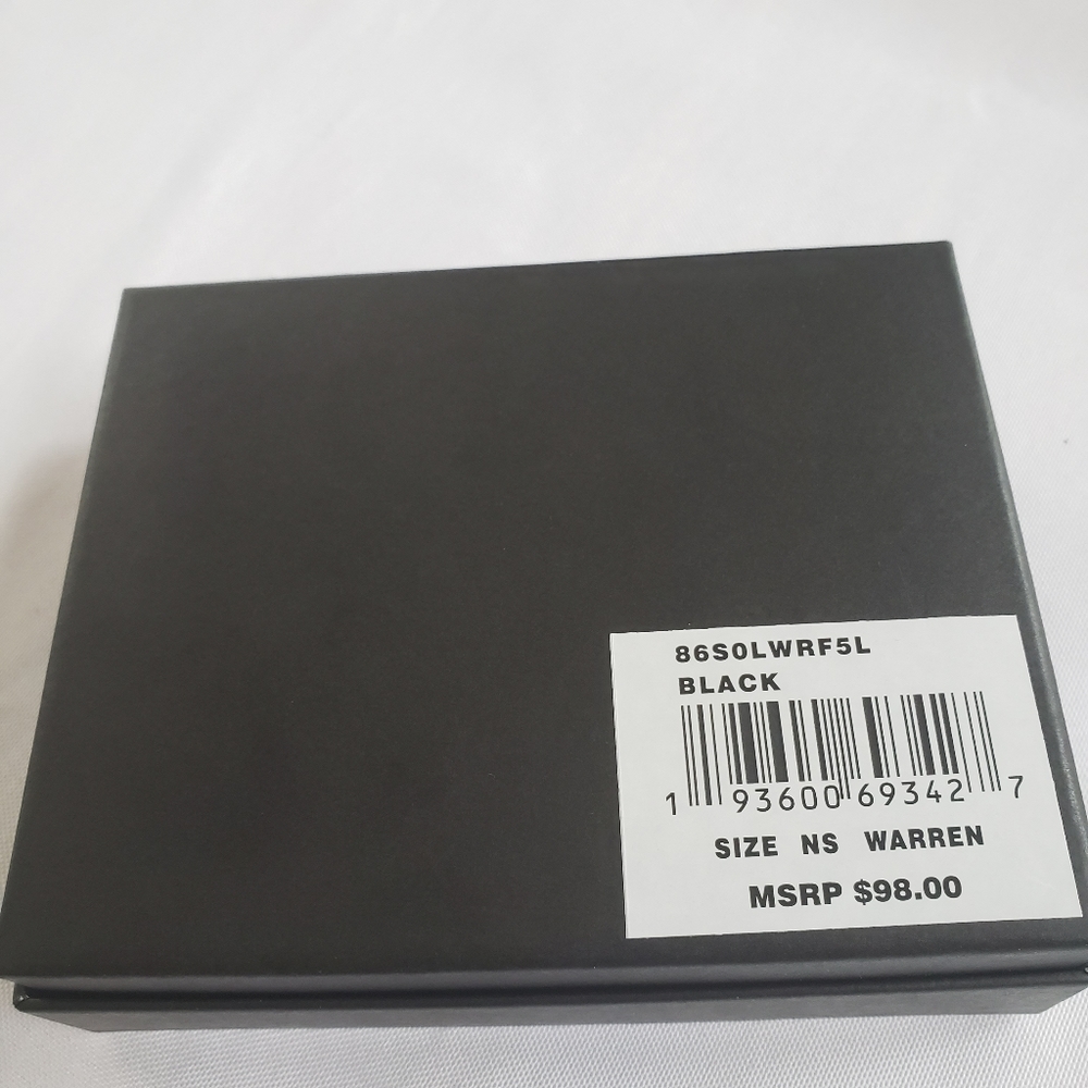 NWT authentic MK genuine leather men's wallet - Picture 2 of 5